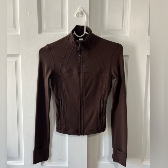 ‼️SOLD‼️🆕Lululemon🍋 Define Cropped Jacket Nulu Colour Espresso Sz 0 - Picture 2 of 12
